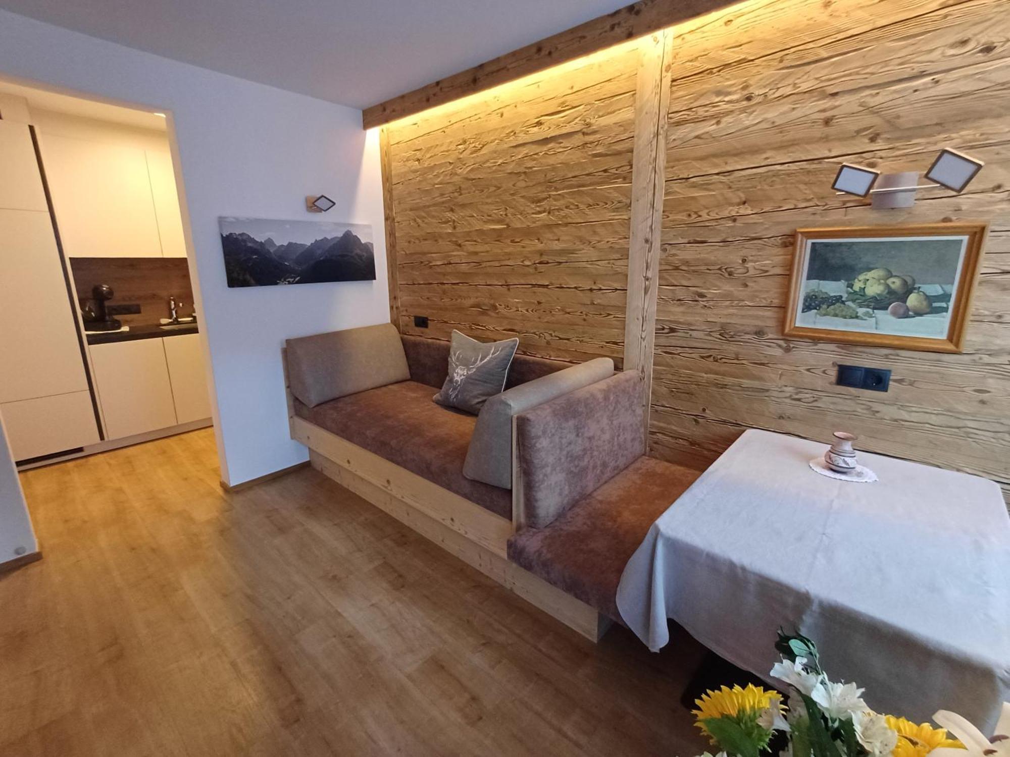 Am Laerchenweg Apartment Sexten
