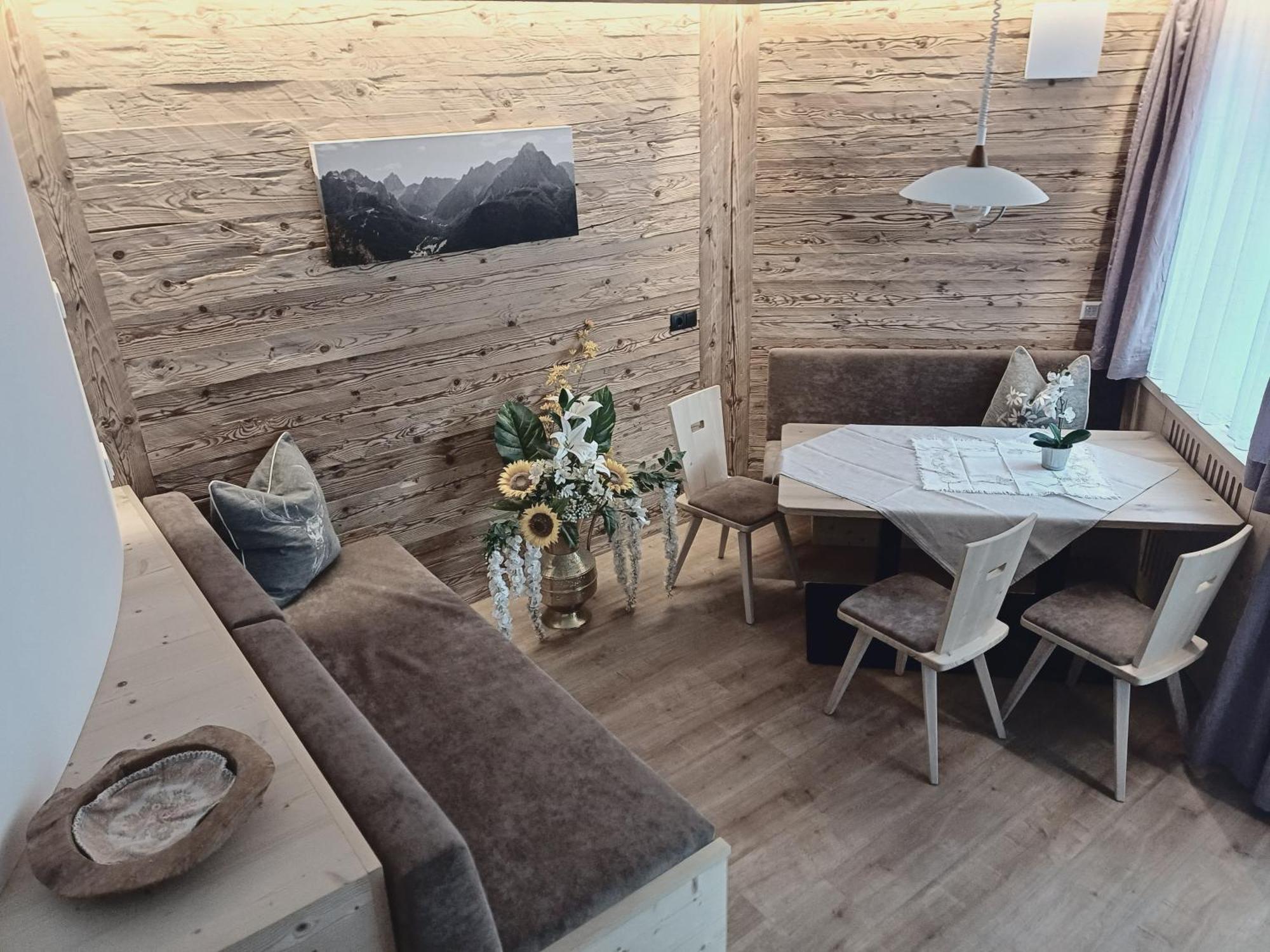 Apartment Am Laerchenweg Sexten